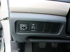 2012款 1.5L MT 精英型