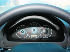 2012款 1.5L MT 精英型