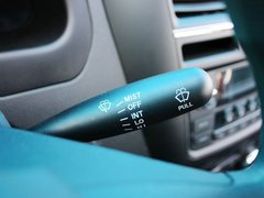 2012款 1.5L MT 精英型