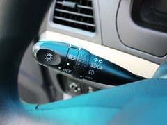 2012款 1.5L MT 精英型