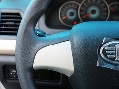 2012款 1.5L MT 精英型