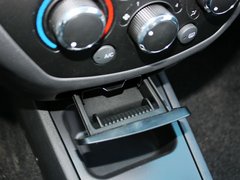 2012款 1.5L MT 精英型