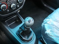 2012款 1.5L MT 精英型