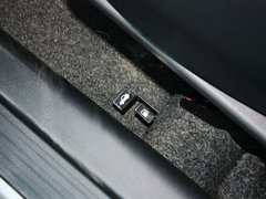 2012款 1.5L MT 精英型