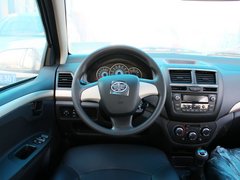 2012款 1.5L MT 精英型