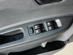 2012款 1.5L MT 精英型