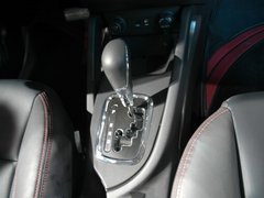 2012款 1.6L 手动 舒适型 5座