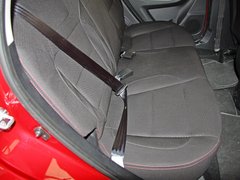2012款 1.6L 手动 舒适型 5座