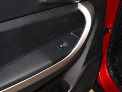 2012款 1.6L 手动 舒适型 5座