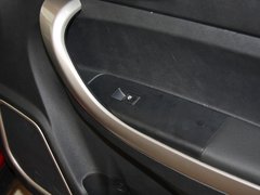 2012款 1.6L 手动 舒适型 5座