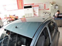 2012款 1.0L 手动 尚酷型