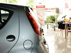 2012款 1.0L 手动 尚酷型