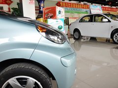 2012款 1.0L 手动 尚酷型