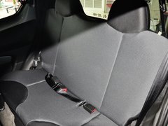 2012款 1.0L 手动 尚酷型