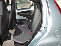2012款 1.0L 手动 尚酷型