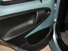 2012款 1.0L 手动 尚酷型