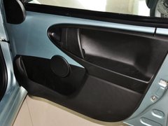 2012款 1.0L 手动 尚酷型