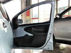 2012款 1.0L 手动 尚酷型