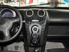 2012款 1.0L 手动 尚酷型