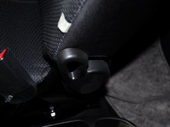 2012款 1.0L 手动 尚酷型