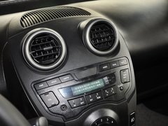 2012款 1.0L 手动 尚酷型
