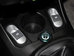 2012款 1.0L 手动 尚酷型
