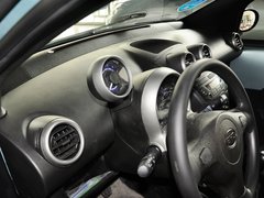 2012款 1.0L 手动 尚酷型