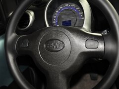 2012款 1.0L 手动 尚酷型