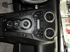 2012款 1.0L 手动 尚酷型