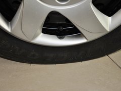 2012款 1.0L 手动 尚酷型