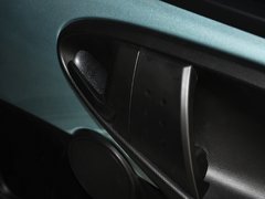 2012款 1.0L 手动 尚酷型