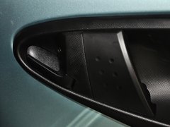2012款 1.0L 手动 尚酷型