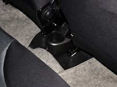 2012款 1.0L 手动 尚酷型
