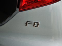 2012款 1.0L 手动 尚酷型