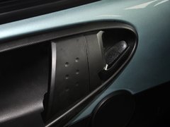 2012款 1.0L 手动 尚酷型