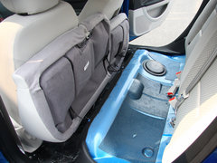 2012款 两厢 1.6L 自动 乐尚型