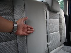 2012款 两厢 1.6L 自动 乐尚型