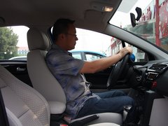 2012款 两厢 1.6L 自动 乐尚型