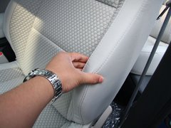 2012款 两厢 1.6L 自动 乐尚型
