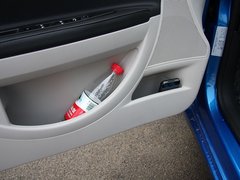 2012款 两厢 1.6L 自动 乐尚型