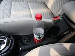 2012款 两厢 1.6L 自动 乐尚型
