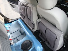 2012款 两厢 1.6L 自动 乐尚型