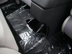 2012款 两厢 1.6L 自动 乐尚型