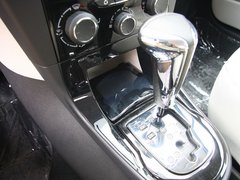 2012款 两厢 1.6L 自动 乐尚型