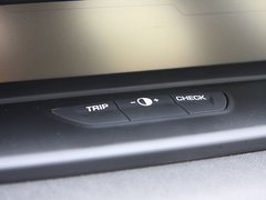 2012款 两厢 1.6L 自动 乐尚型