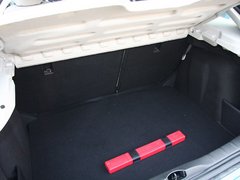 2012款 两厢 1.6L 自动 乐尚型