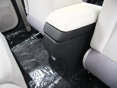 2012款 两厢 1.6L 自动 乐尚型