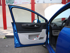 2012款 两厢 1.6L 自动 乐尚型