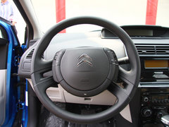 2012款 两厢 1.6L 自动 乐尚型