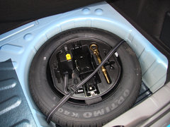 2012款 两厢 1.6L 自动 乐尚型